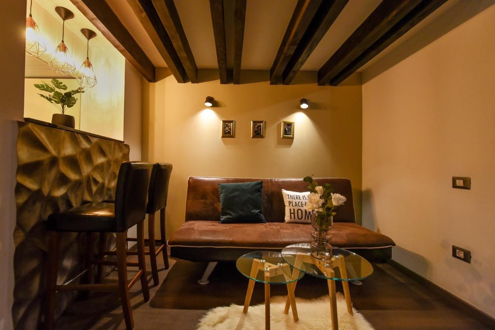 Central Comfort - Duplex-Style Studios On Regina Elisabeta บูคาเรสต์ ห้อง รูปภาพ