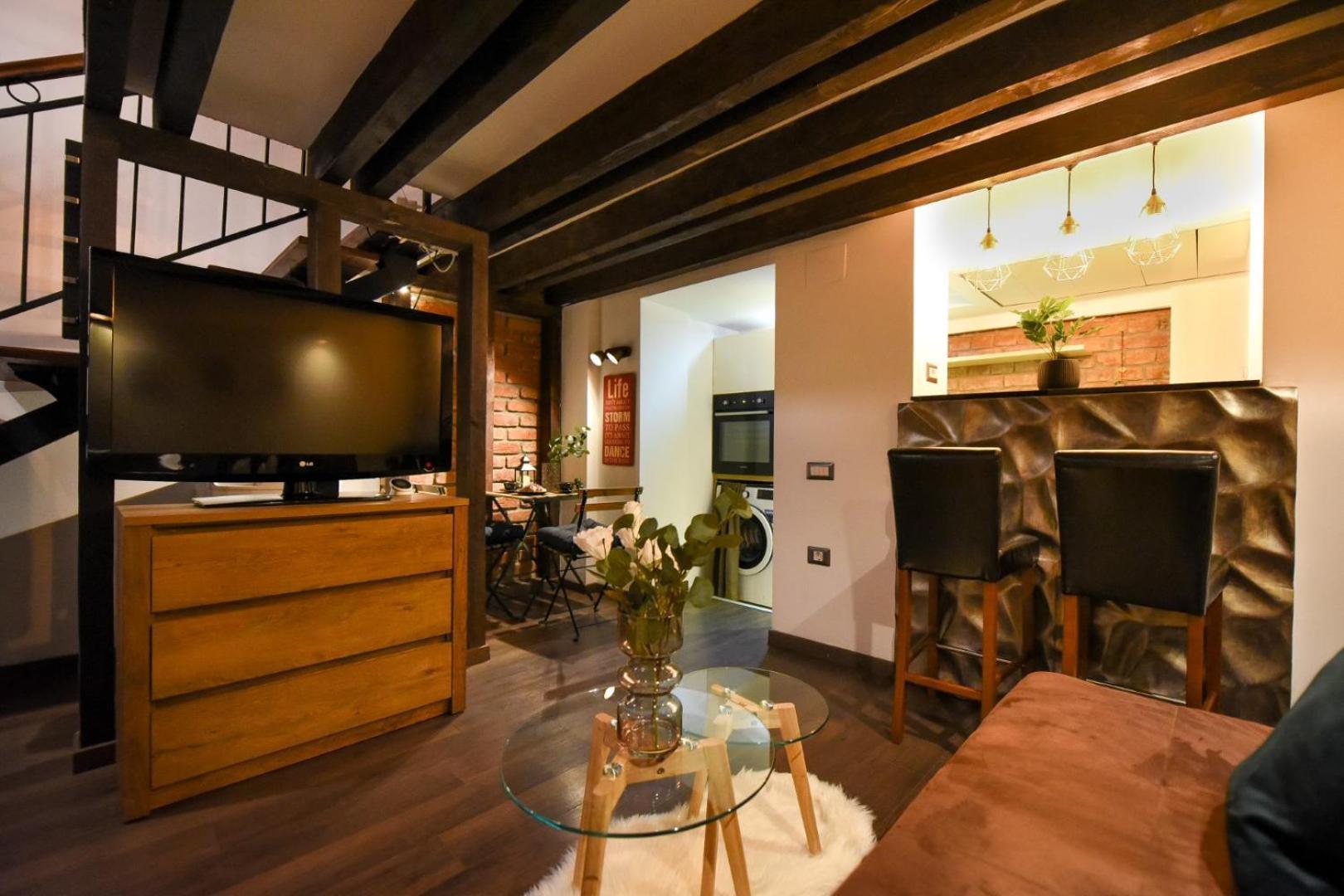 Central Comfort - Duplex-Style Studios On Regina Elisabeta บูคาเรสต์ ห้อง รูปภาพ