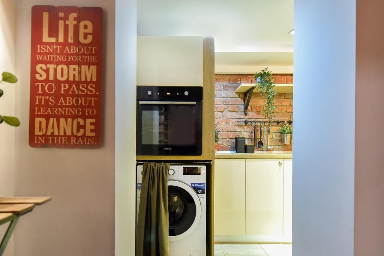 Central Comfort - Duplex-Style Studios On Regina Elisabeta บูคาเรสต์ ห้อง รูปภาพ