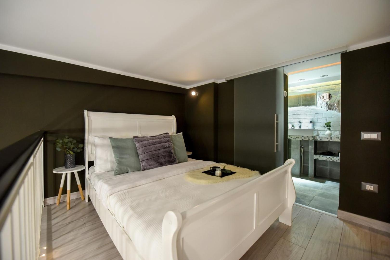 Central Comfort - Duplex-Style Studios On Regina Elisabeta บูคาเรสต์ ภายนอก รูปภาพ