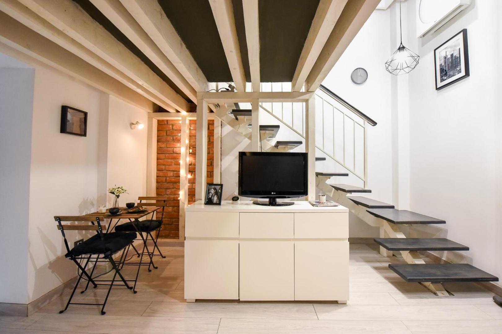 Central Comfort - Duplex-Style Studios On Regina Elisabeta บูคาเรสต์ ห้อง รูปภาพ